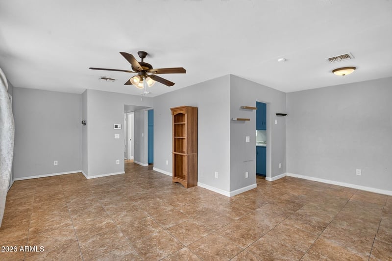 1032 N 27th Dr, Phoenix, AZ 85009