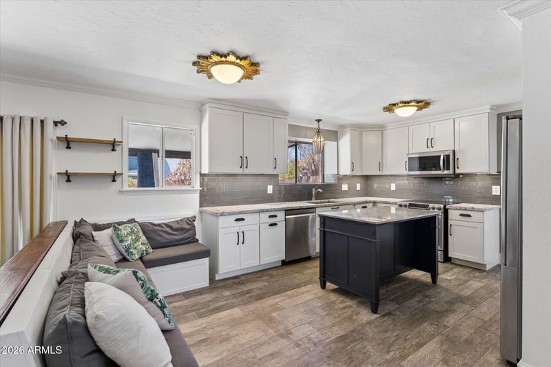 1032 N 59th St, Mesa, AZ 85205