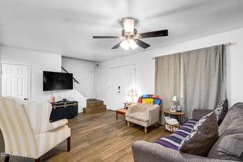 1032 Redfield Rd, Tempe, AZ 85283