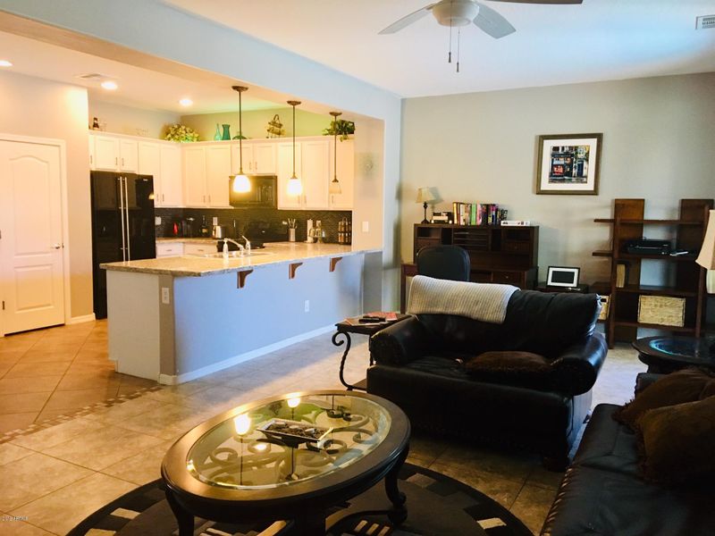 1032 W Paisley Dr, San Tan Valley, AZ 85143