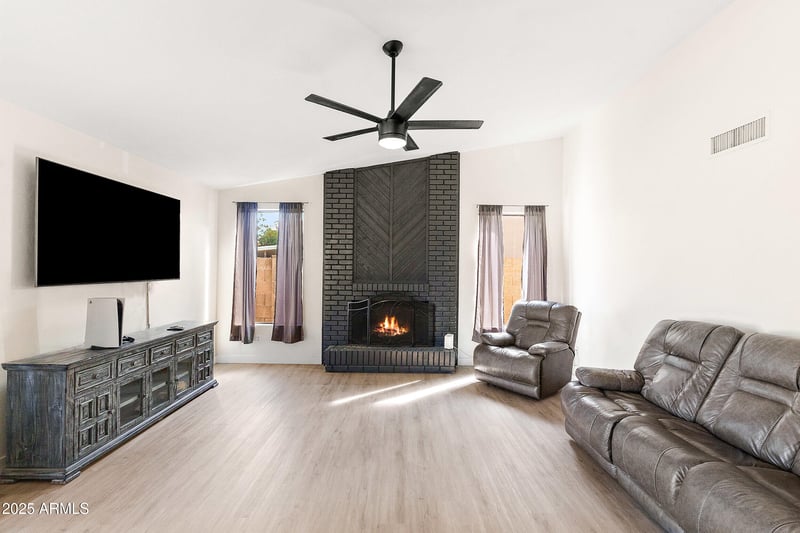 10320 Hazelwood Ave, Phoenix, AZ 85037