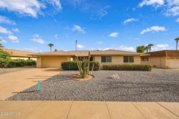 10320 W Brookside Dr, Sun City, AZ 85351