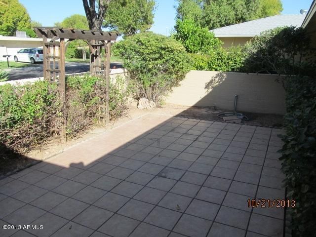 10321 W Willowbrook Dr, Sun City, AZ 85373