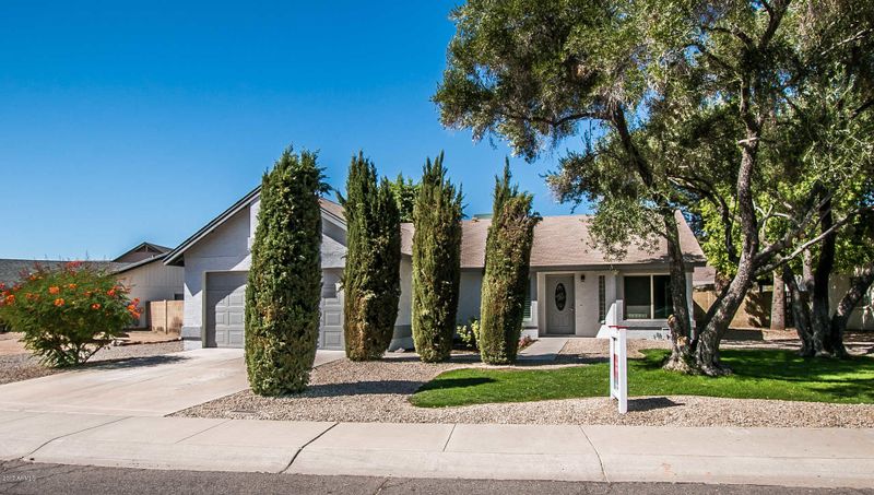 10322 N 61st Dr, Glendale, AZ 85302