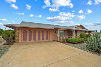10322 Signal Butte Cir, Sun City, AZ 85373