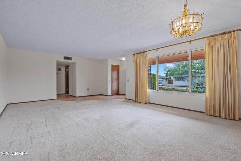 10322 Signal Butte Cir, Sun City, AZ 85373