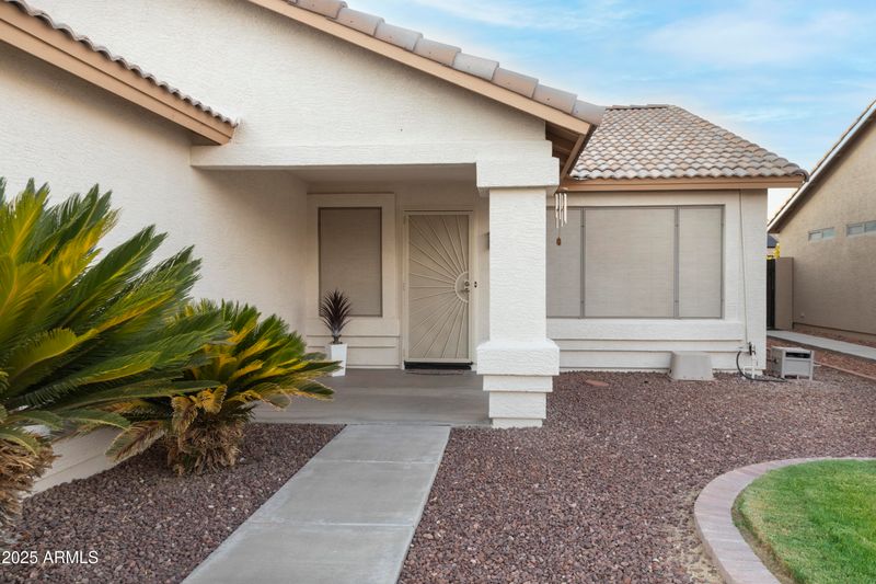 10322 W Medlock Dr, Glendale, AZ 85307