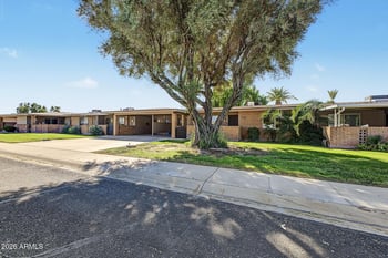 10323 W Deanne Dr, Sun City, AZ 85351