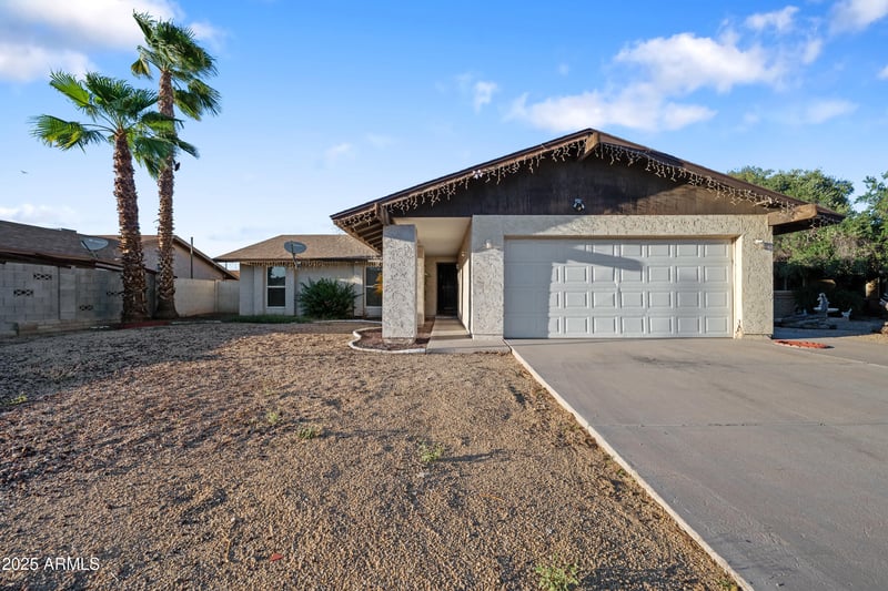 10324 Minnezona Ave, Phoenix, AZ 85027