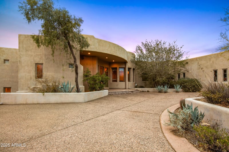 10325 Celestial Dr, Scottsdale, AZ 85262