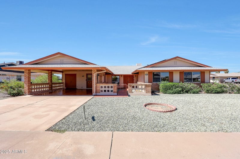 10326 Caron Dr, Sun City, AZ 85351