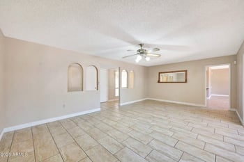 10326 Caron Dr, Sun City, AZ 85351