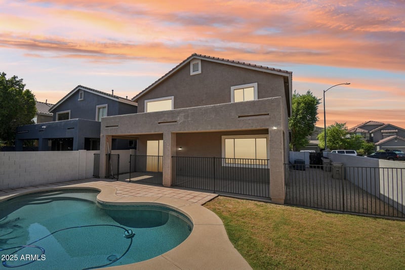 10328 Carlota Ln, Peoria, AZ 85383