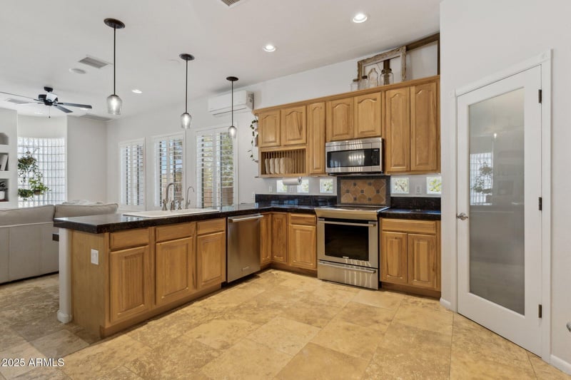 10328 Villa Linda Dr, Peoria, AZ 85383