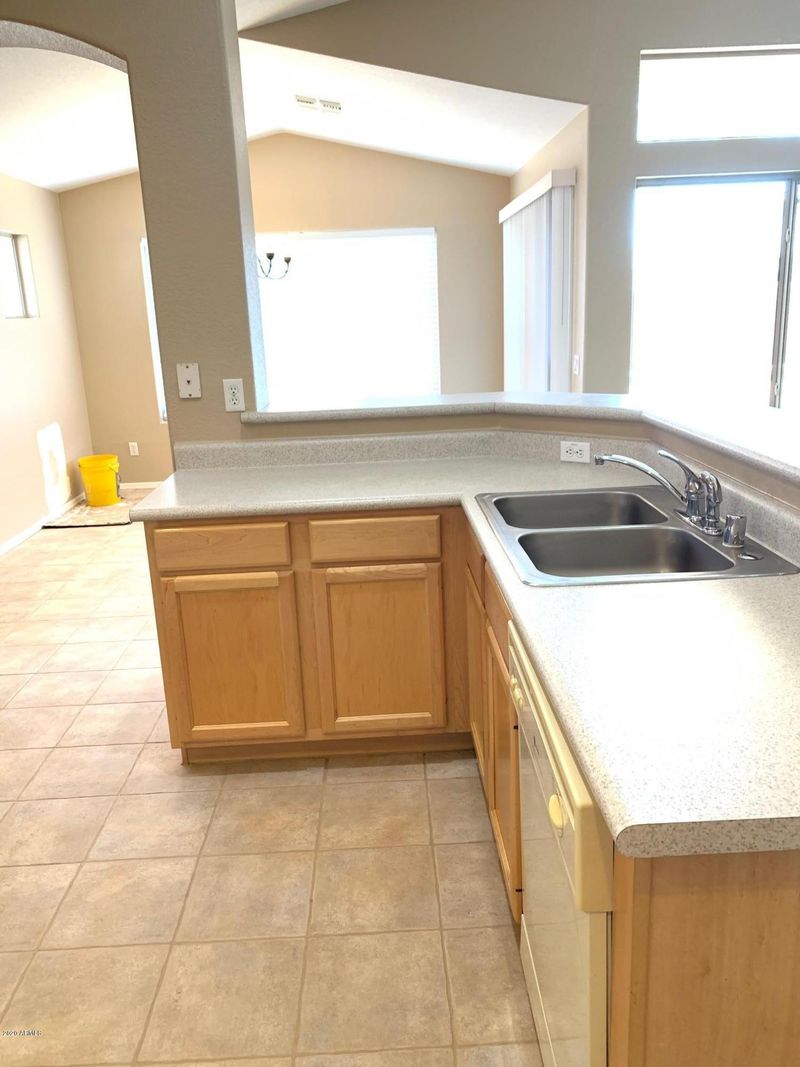 10329 E Osage Ave, Mesa, AZ 85212