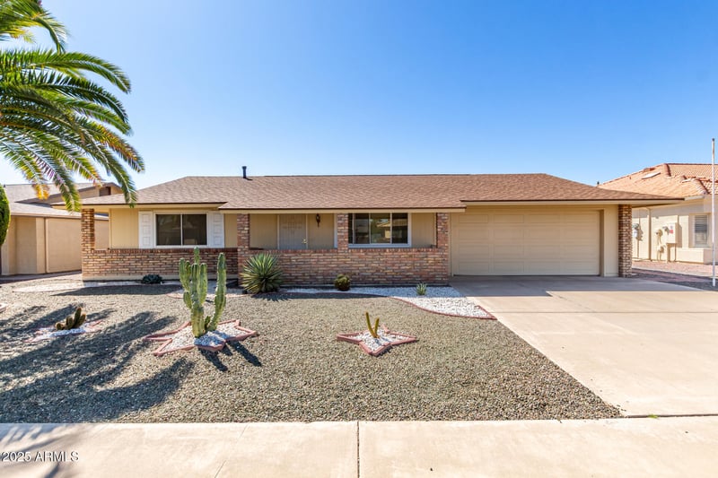 10329 Floriade Dr, Sun City, AZ 85351