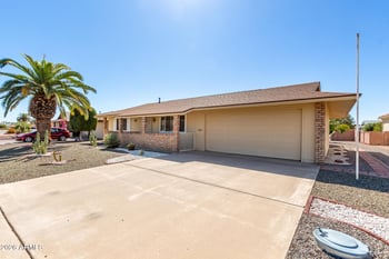 10329 Floriade Dr, Sun City, AZ 85351