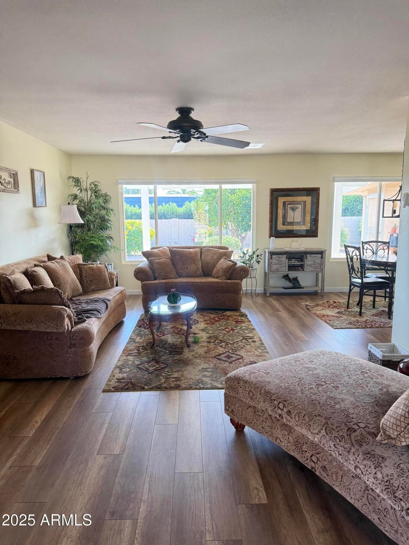 10329 Gulf Hills Dr, Sun City, AZ 85351