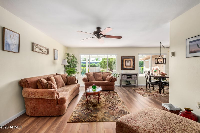 10329 Gulf Hills Dr, Sun City, AZ 85351