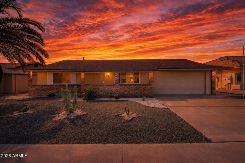 10329 Floriade Dr, Sun City, AZ 85351
