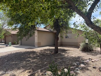 1033 E Cowboy Cove Trl, San Tan Valley, AZ 85143