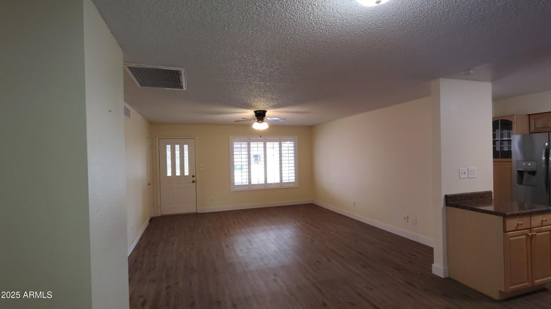 1033 Florence Dr, Mesa, AZ 85208