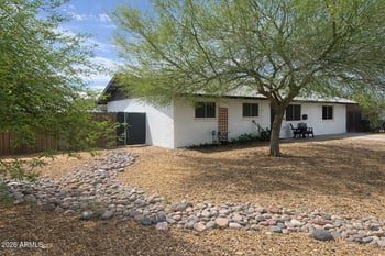 1033 Hickory St, Mesa, AZ 85201