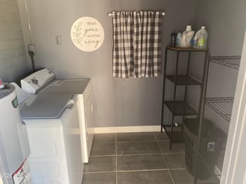 1033 Hickory St, Mesa, AZ 85201