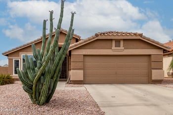 1033 Mountain Vista Dr, Phoenix, AZ 85048