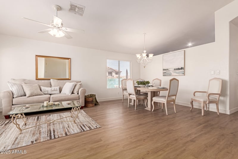 1033 Mountain Vista Dr, Phoenix, AZ 85048