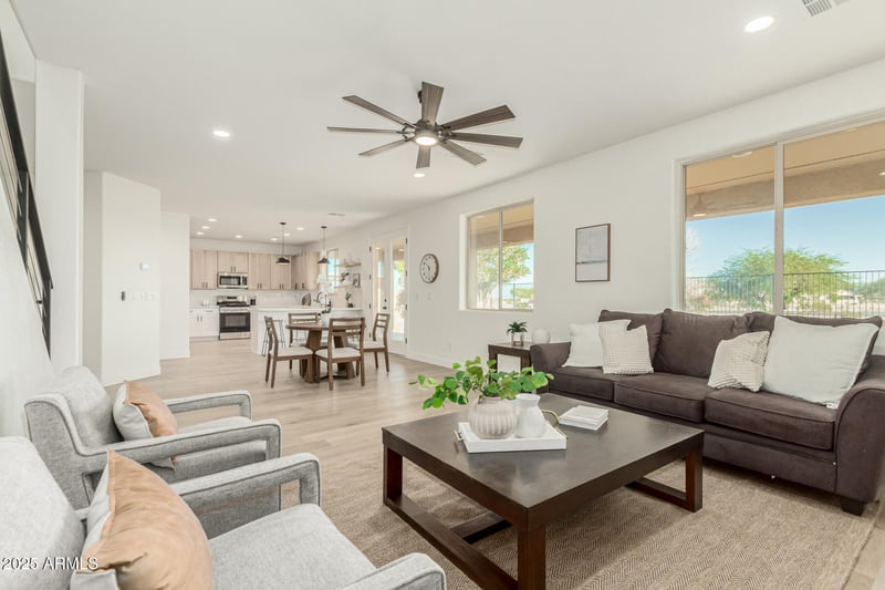 1033 Pasture Canyon Dr, San Tan Valley, AZ 85143