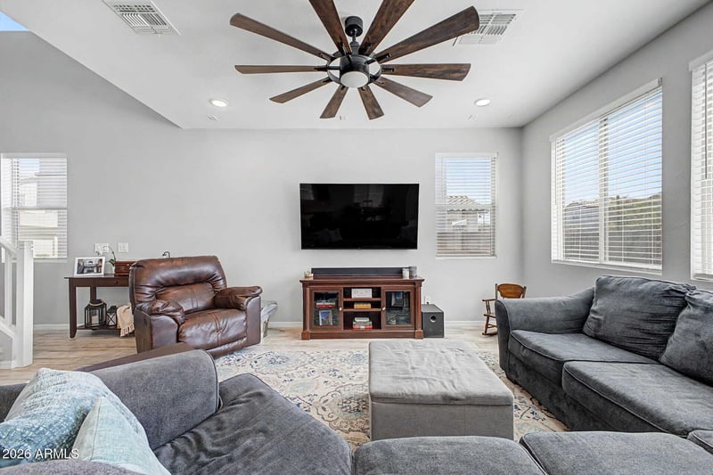 1033 S 150th Dr, Goodyear, AZ 85338
