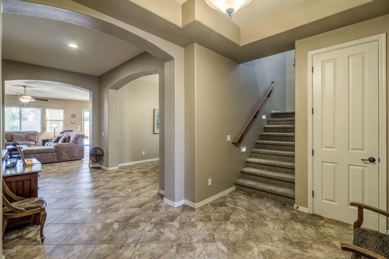 10330 E Talameer Ave, Mesa, AZ 85212