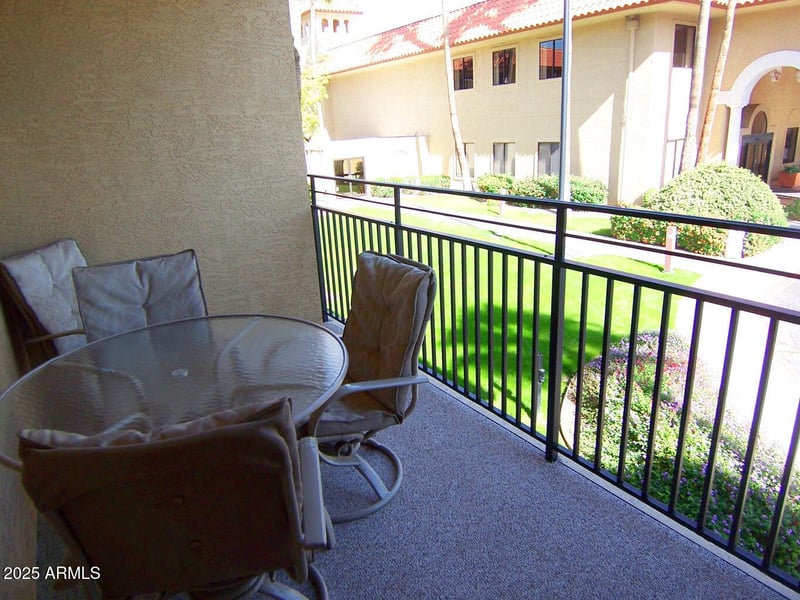 10330 Thunderbird Blvd #A207, Sun City, AZ 85351