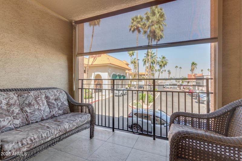 10330 Thunderbird Blvd #A209, Sun City, AZ 85351