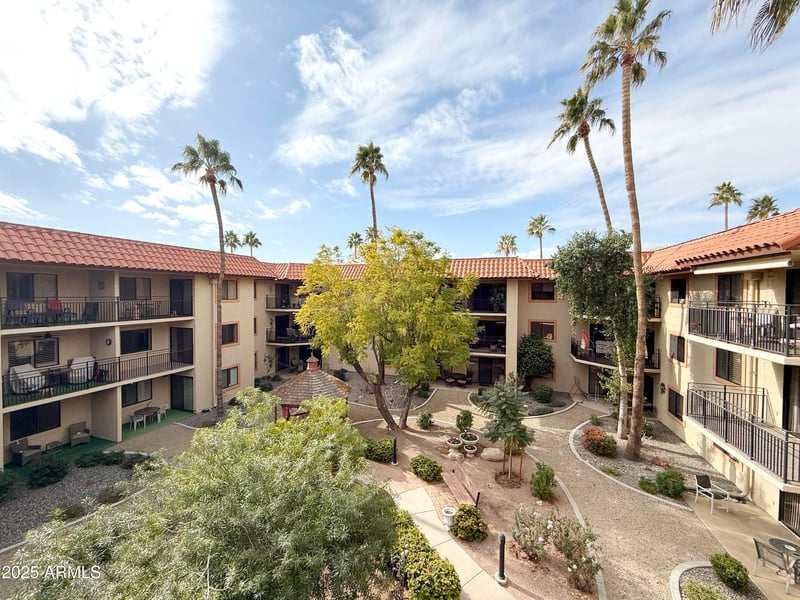 10330 Thunderbird Blvd #A304, Sun City, AZ 85351