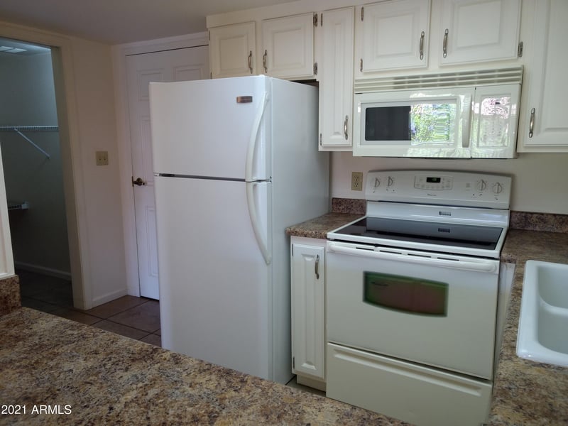 10330 Thunderbird Blvd #A333, Sun City, AZ 85351