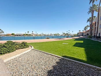 10330 Thunderbird Blvd #B112, Sun City, AZ 85351