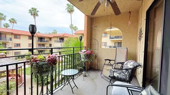 10330 Thunderbird Blvd #B203, Sun City, AZ 85351