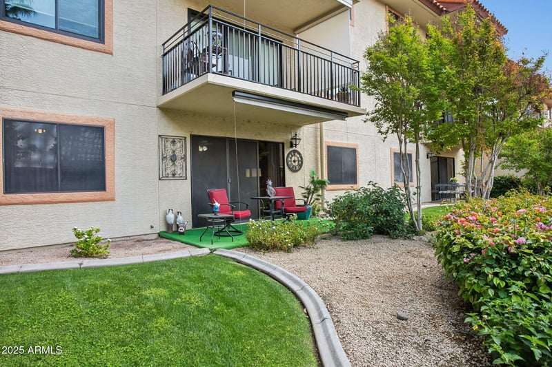 10330 Thunderbird Blvd #C102, Sun City, AZ 85351