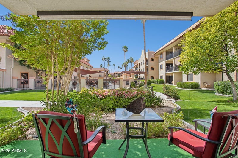 10330 Thunderbird Blvd #C102, Sun City, AZ 85351