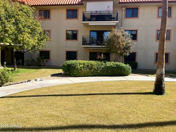10330 Thunderbird Blvd #C102, Sun City, AZ 85351