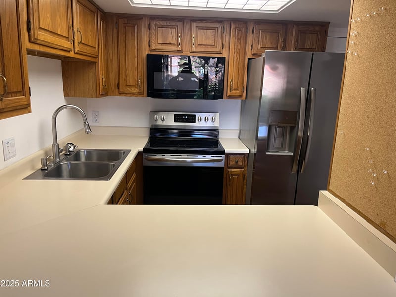 10330 Thunderbird Blvd #C102, Sun City, AZ 85351
