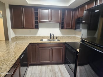 10330 Thunderbird Blvd #C104, Sun City, AZ 85351
