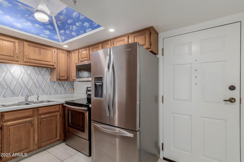 10330 Thunderbird Blvd #C109, Sun City, AZ 85351