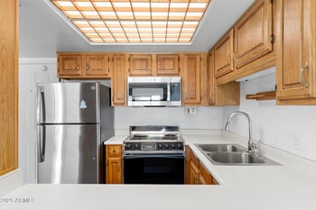 10330 Thunderbird Blvd #C119, Sun City, AZ 85351