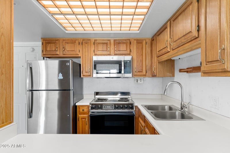 10330 Thunderbird Blvd #C119, Sun City, AZ 85351