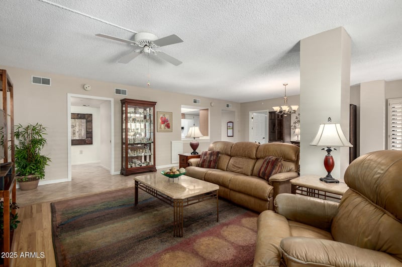 10330 Thunderbird Blvd #C207, Sun City, AZ 85351
