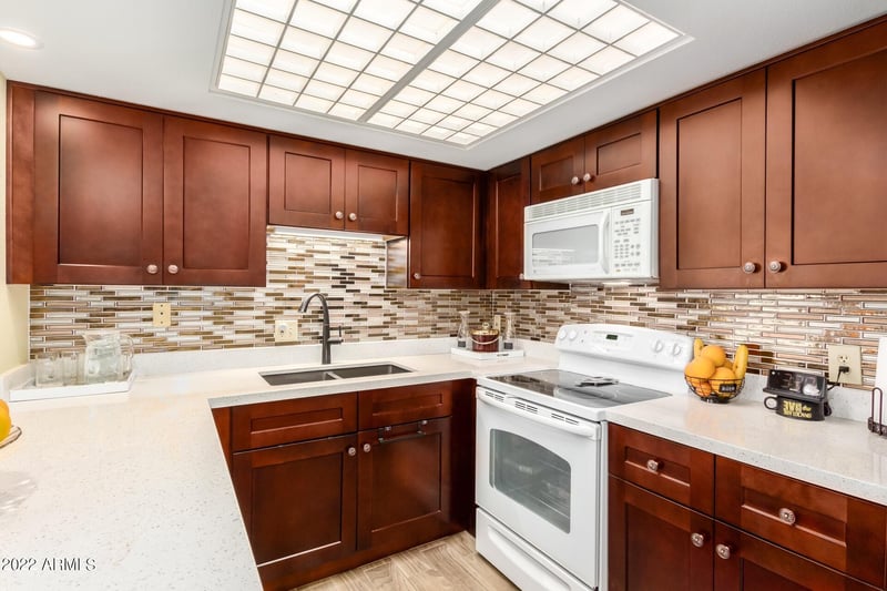 10330 Thunderbird Blvd #C307, Sun City, AZ 85351