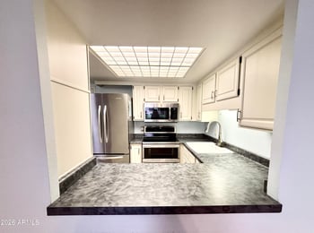 10330 Thunderbird Blvd #A132, Sun City, AZ 85351